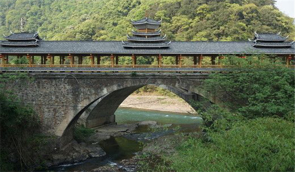 风雨桥