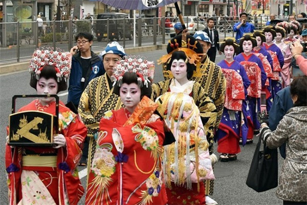 探秘日本东京传统艺妓生活