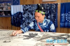 蜡染是如何